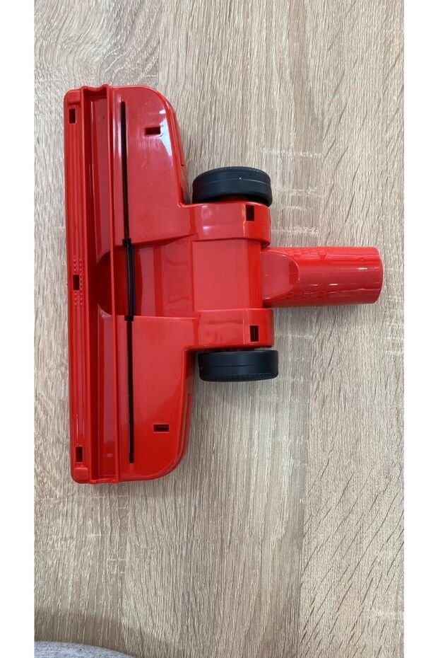جهاز كنس أحمر P1500 - 2