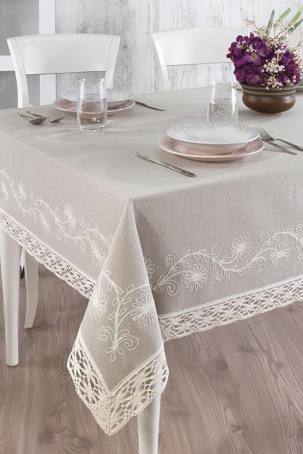 Lacy Yarn Embroidered Table Cloth