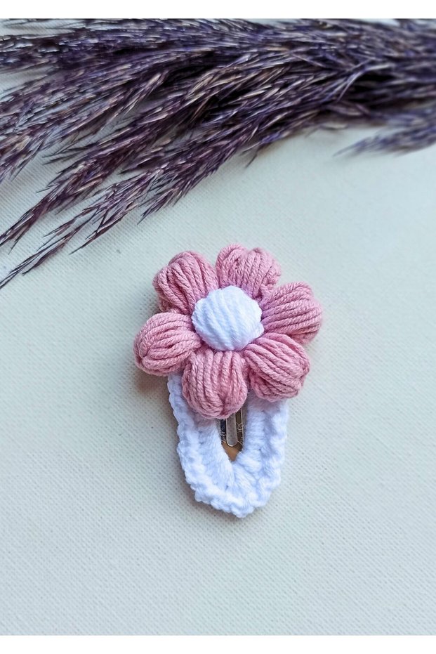 Daisy Snap Buckle Reflects Your Hair Style Niche Hair Accessory