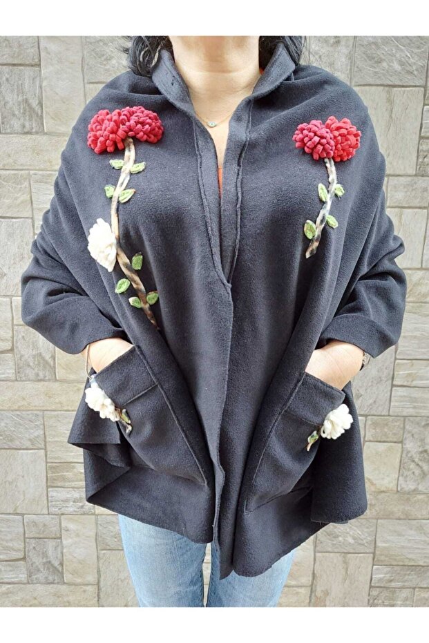 شال أسود مصنوع يدويًا - 1