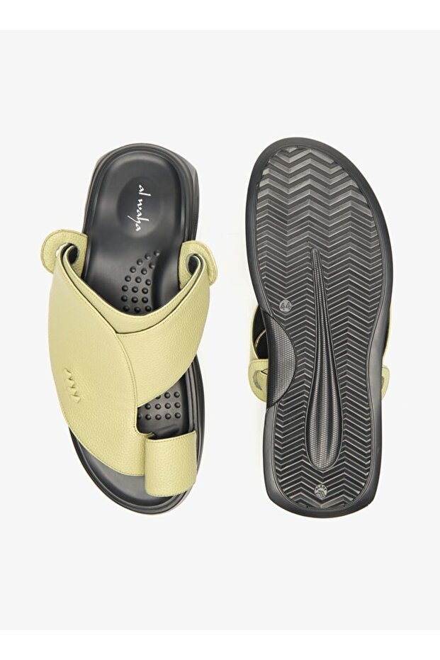 Solid Slip-On Arabic Sandals with Toe Loop Detail - 5