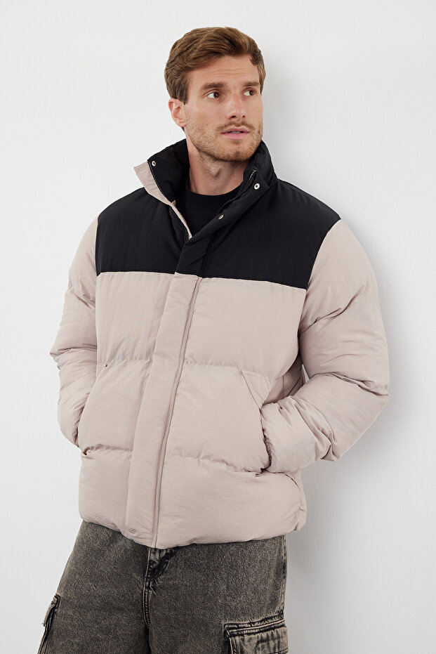 Men's Stone Taslan Regular Fit Color-Blocked Stand Collar Winter Coat Tmnaw25Mo00006