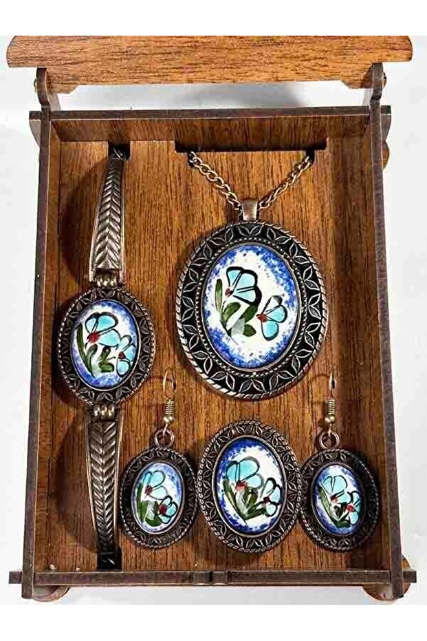 Authentic Flower Patterned Tile Set - 2