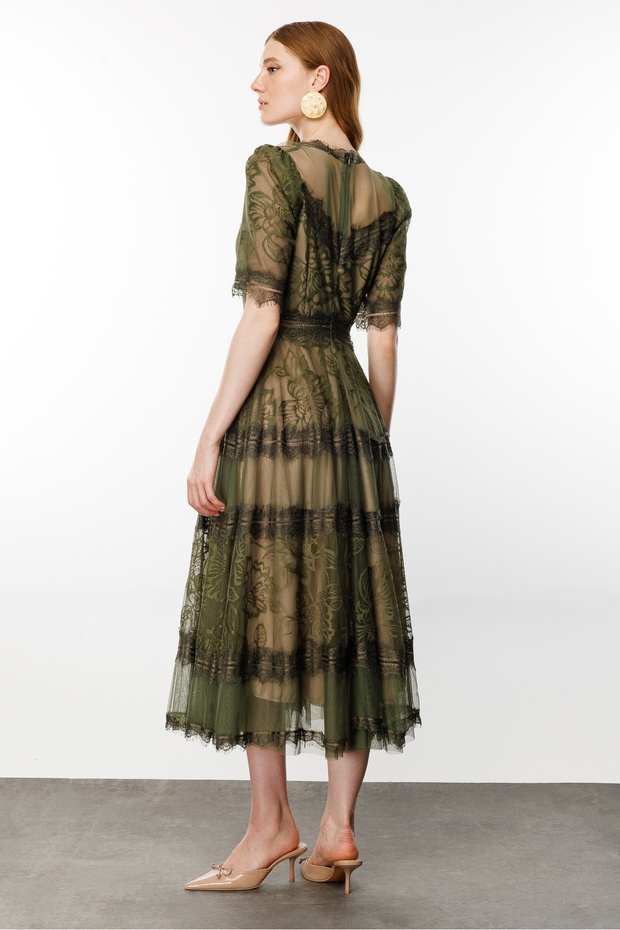 Dantel Detay Yeşil Elbise - 7