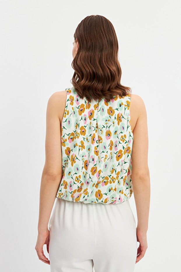 Beyaz Astarlı Pliseli Bluz - 7