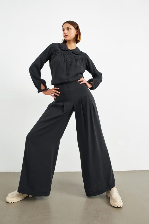 Black Pleated High Waist Modal Palazzo Trousers