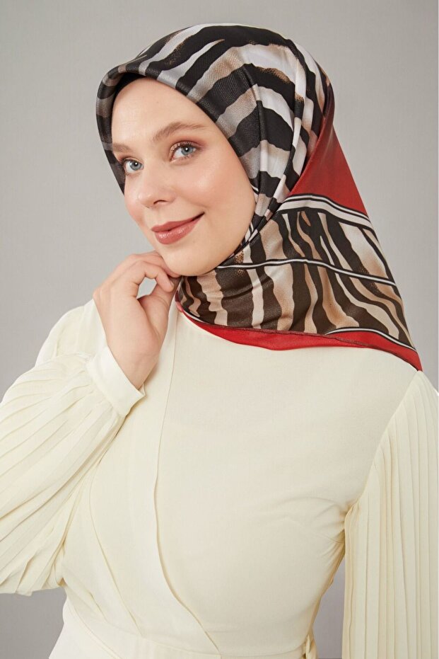 وشاح كريستال لامع