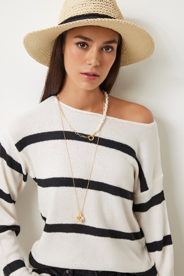 Women's Black Ecru Striped Knitwear Blouse Fn03213