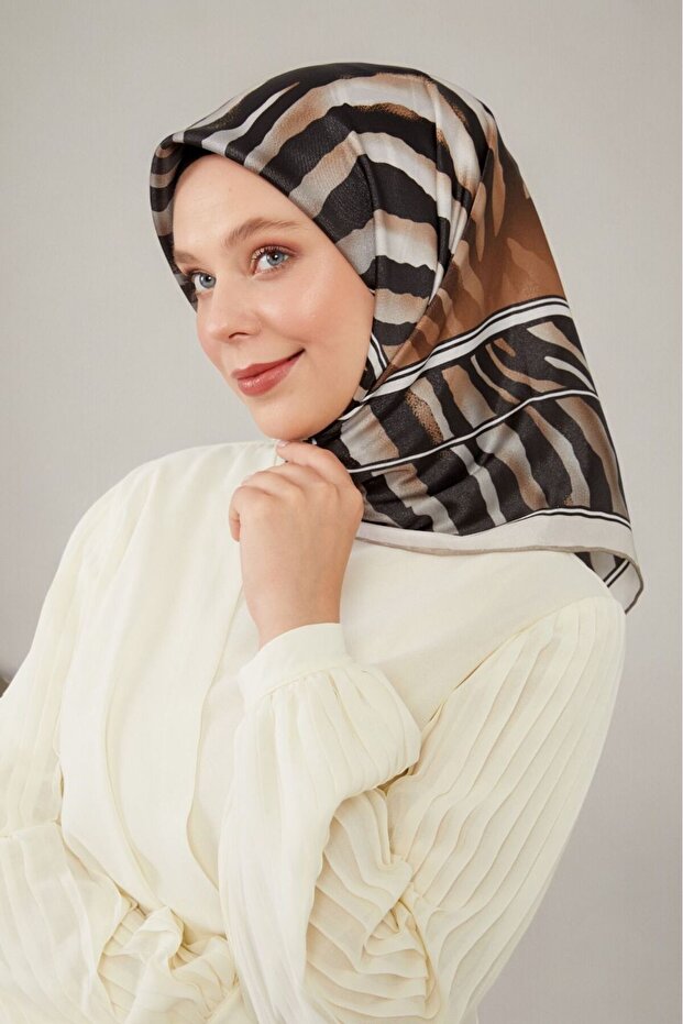 Crystal Sparkle Scarf
