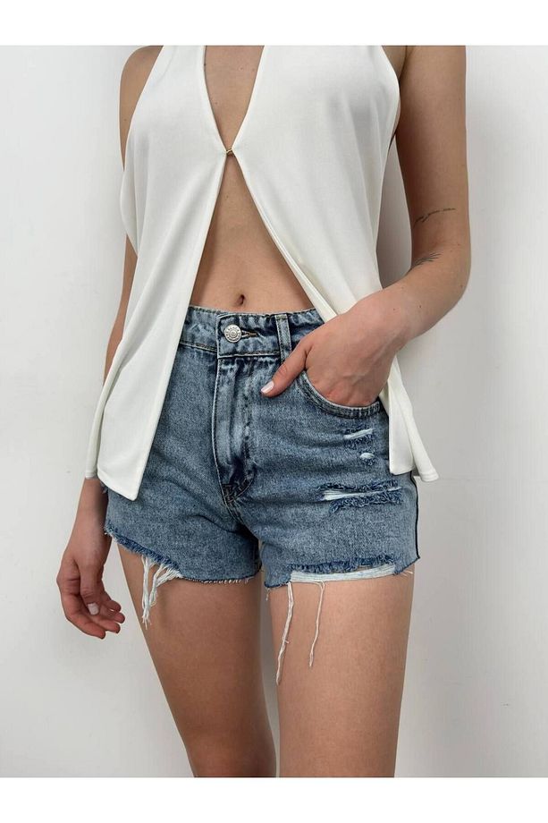 Kadın Yüksek Bel Lazer Kesim Önü Yırtık Detaylı Kot Şort Jean Denim Şort - 3