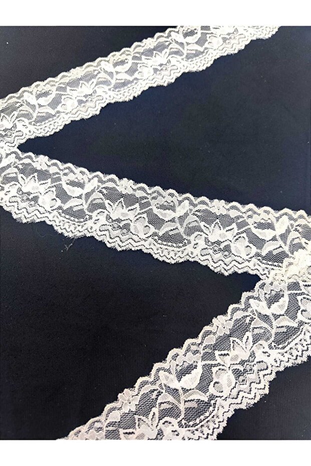 Lycra Lace EN 5 cm Length 3 Meters ECRU