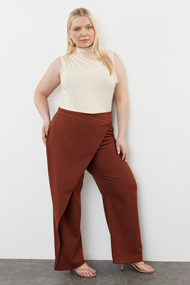 Kahverengi Wide Leg/Geniş Paça Çapraz Kapama Detaylı Dokuma Pantolon TBBSS24AR00049 - 1