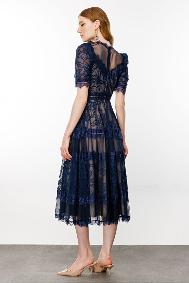 Lacivert Dantelli Elbise - 7