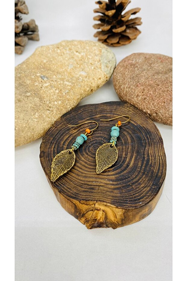 Handmade Ethnic Leaf Pattern Brass Women's Earrings