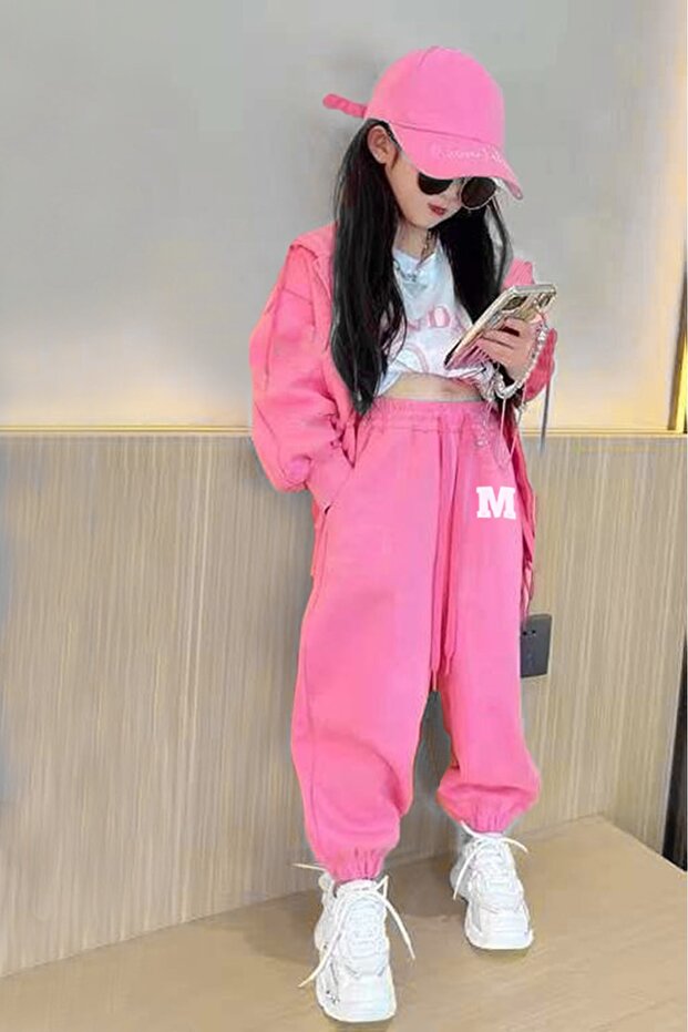 SPECIAL DESIGN ZIPPED CARDIGAN WITH SIZE M PRINT, FULL WINTER LUXURY TRACKSUIT SET FOR GIRLS.