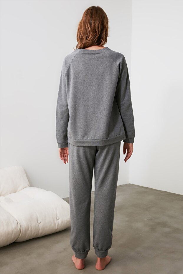 Antracytowy zestaw T-shirt-Jogger z napisem i piżamą z dzianiny THMAW21PT0497 - 9