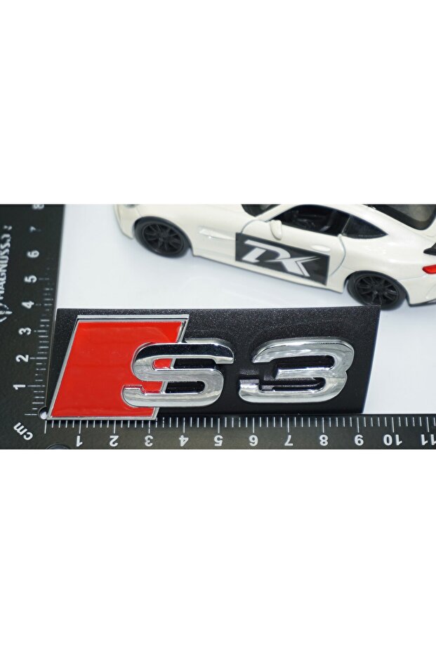 شعار أودي ثلاثي الأبعاد باللون الفضي والأحمر S3 - متوافق مع الستائر الأمامية - 4