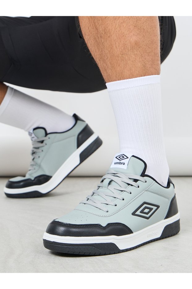 Hatton II Lace Up Sneakers