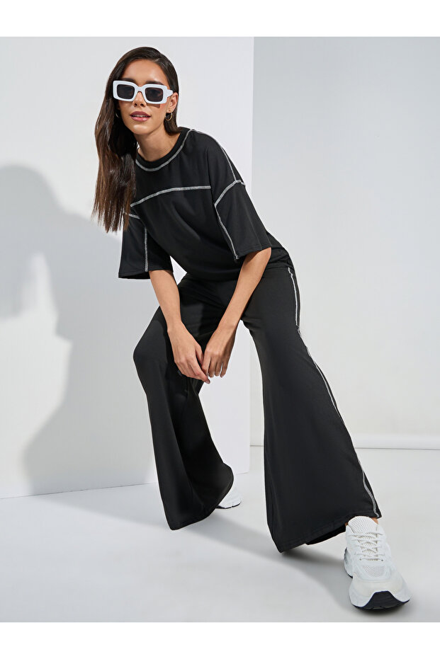 Contrast Overlock Oversized T-Shirt & Wide Leg Joggers Co-Ords