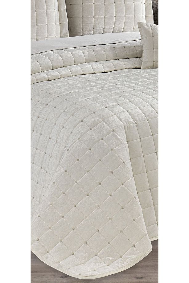 Çeyizlik Yatak Örtüsü ( Set 4 Parçası ) Kadıfe Kapitoneli Yüksek Kalite Set Çantada - 3
