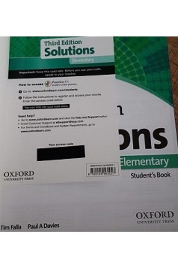 Solutions Elementary Student's Book + Workbook With Online Practice Kit - 4