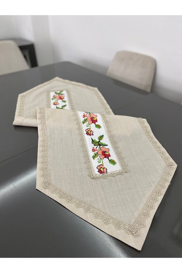 Embroidered Lacy Linen Fabric Runner 40x140 Cm