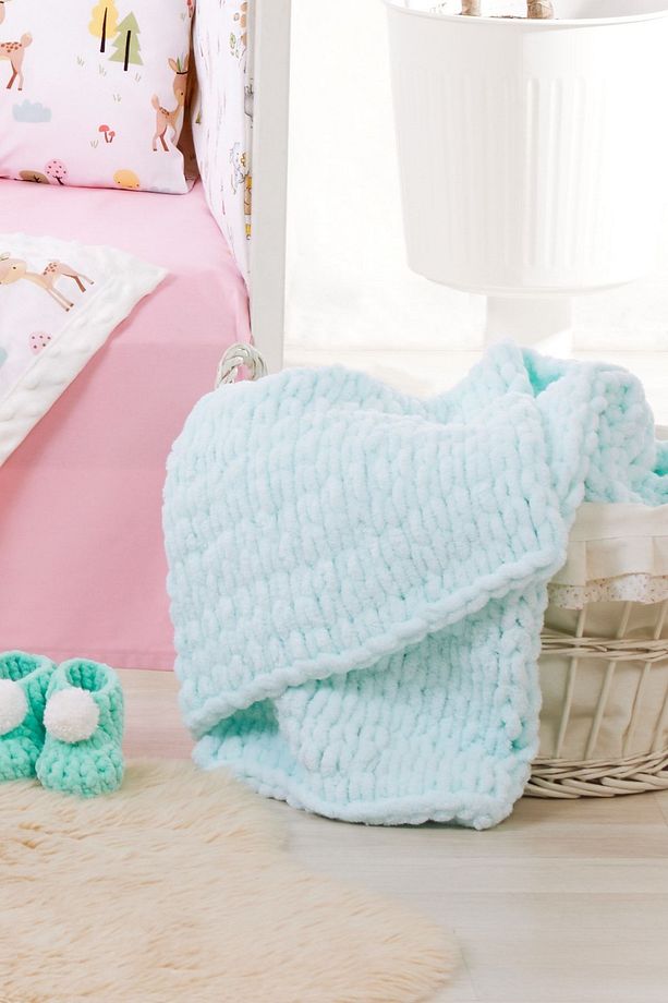 Mint Yeşili Pofuduk Örgü Bebek Battaniyesi - 4
