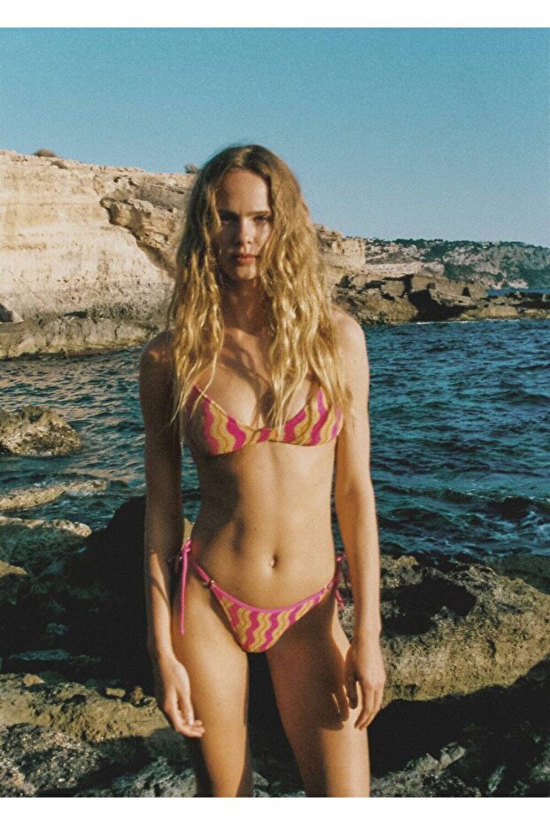 Desenli bikini üstü - 8