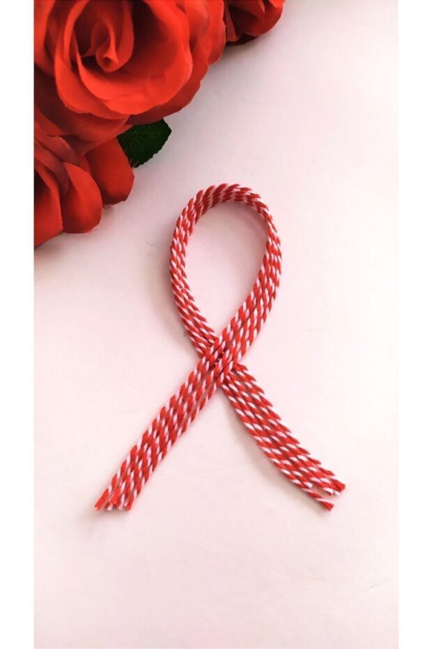 Marteniçka Red White Bracelet Thread 5 Pieces