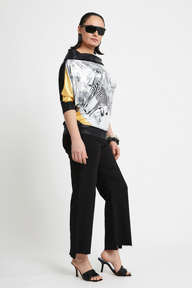 Düşük Yakalı Bluz - 2