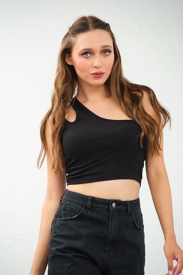 Kadın Siyah Tek Omuz Cut Out Detaylı Crop Top Bluz - 9