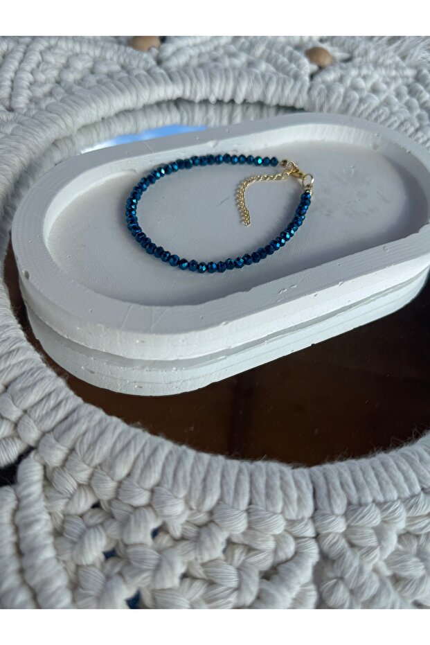 سوار صغير مطرز بالكريستال - 1