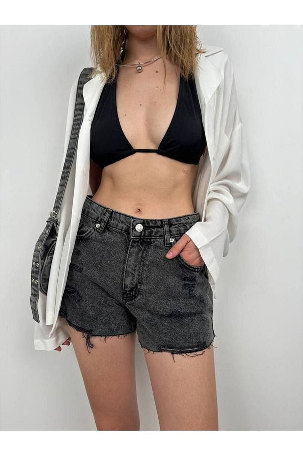 Kadın Yüksek Bel Lazer Kesim Önü Yırtık Detaylı Kot Şort Jean Denim Şort - 3