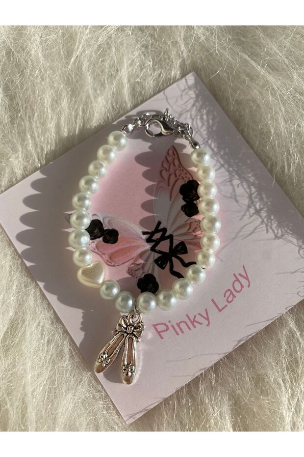 Balletcore aesthetic ballerina pearl bracelet
