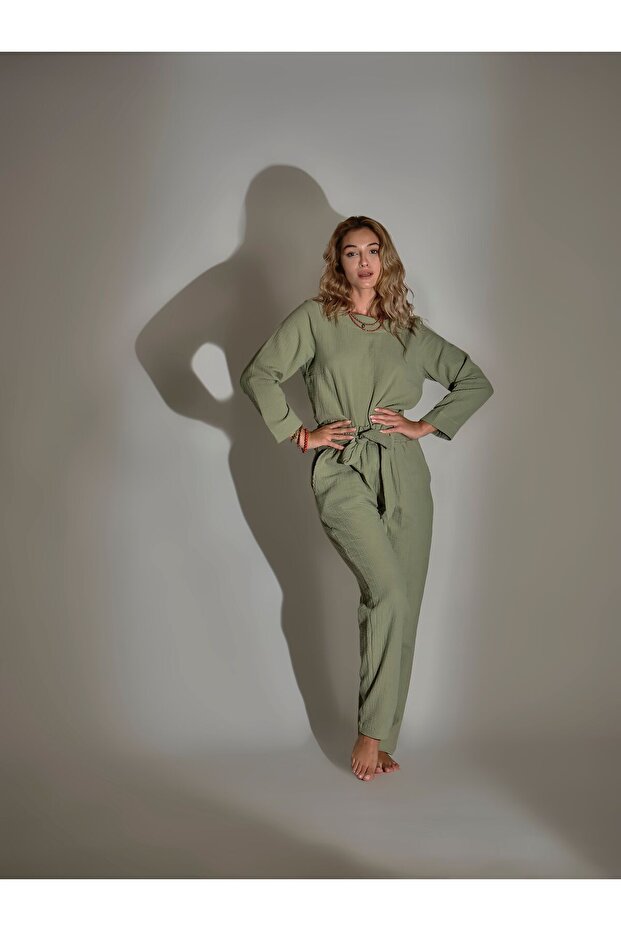 Carrot Pants Green