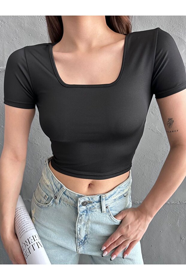 COPY - Feminino Crop T-Shirt, Short Sleeve and Lycra, Gathering Bustier