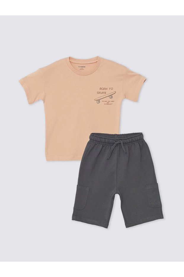 LCW Crew Neck Short Sleeve Printed Baby Boy T-Shirt and Shorts 2 Pieces Set