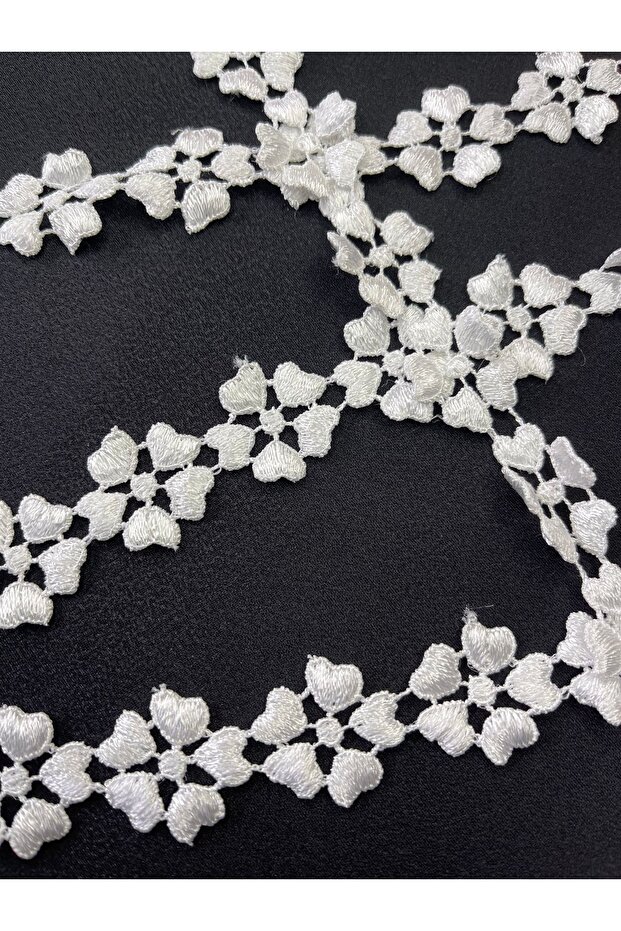 White Ribbon Flower - 2cm, Width 2m - 1