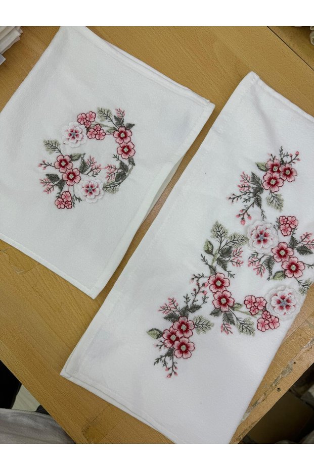 Three-Dimensional Mother-Daughter Dowry Needlework Embroidery Set of 2 Towels
