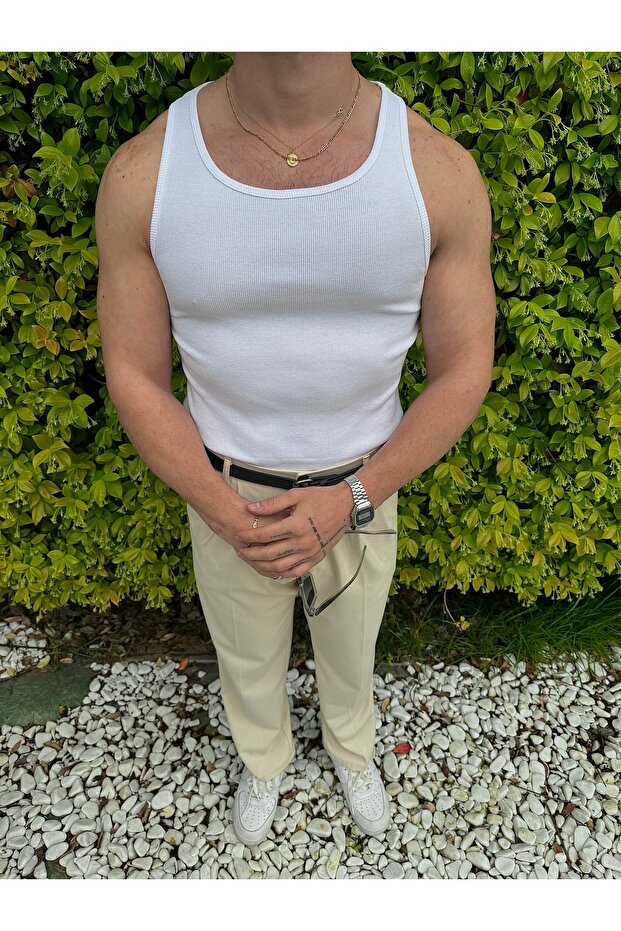 Beyaz Fitilli Atlet - 1