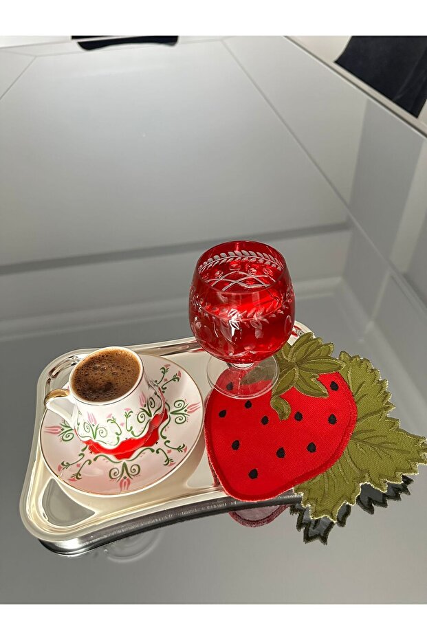 STRAWBERRY COCKTAIL NAPKIN SINGLE