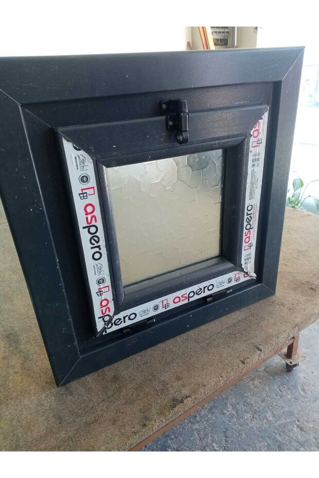 60 X60 - Banyo Penceresi