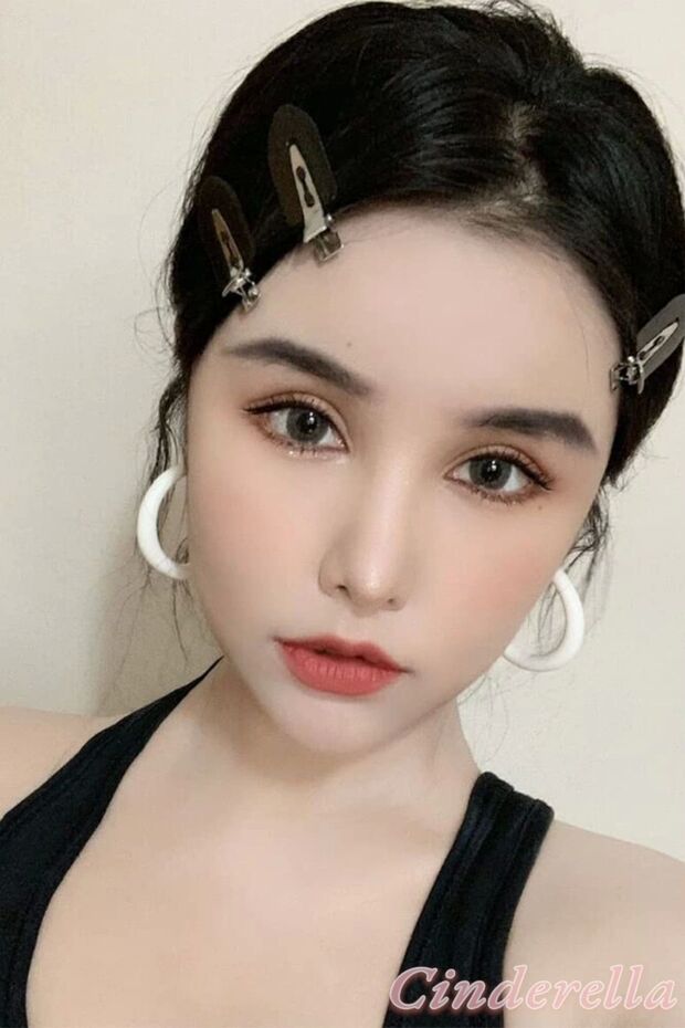 Non-Marking 2-Piece Hair Makeup and Skin Care Clip Set Black - Women's Hairdressing Hair Clips
