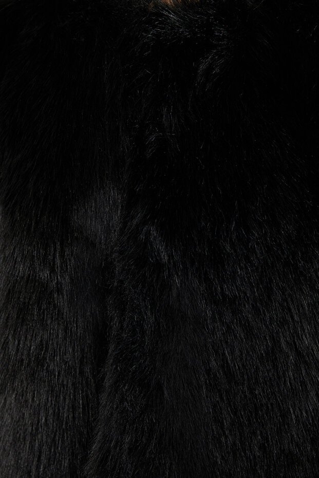 Siyah Oversize Kalıp Kışlık Kürk Yelek TWOAW25YE00005 - 5