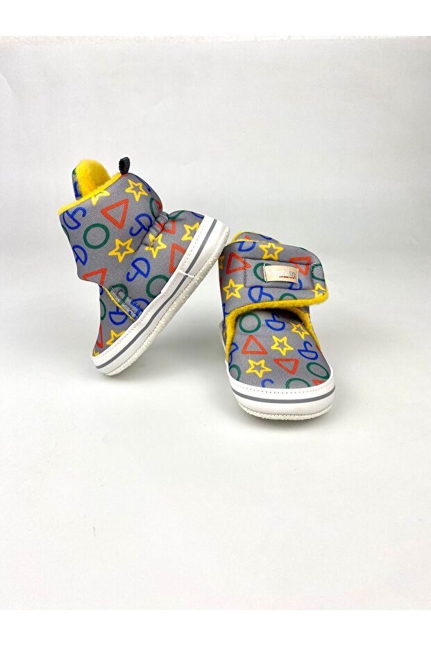 أحذية أطفال منقوشة - 1