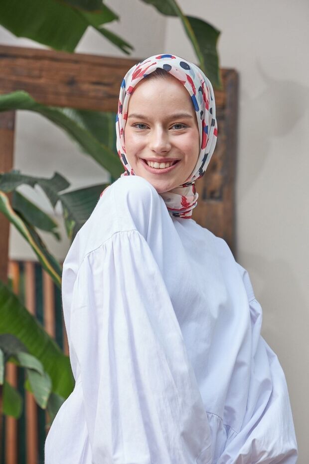 وشاح فيسكوز من القطن باللون الأحمر