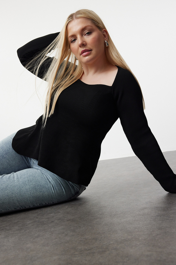 Black Sweetheart Neckline Fitilii Knitwear Sweater Tbbaw25An00045