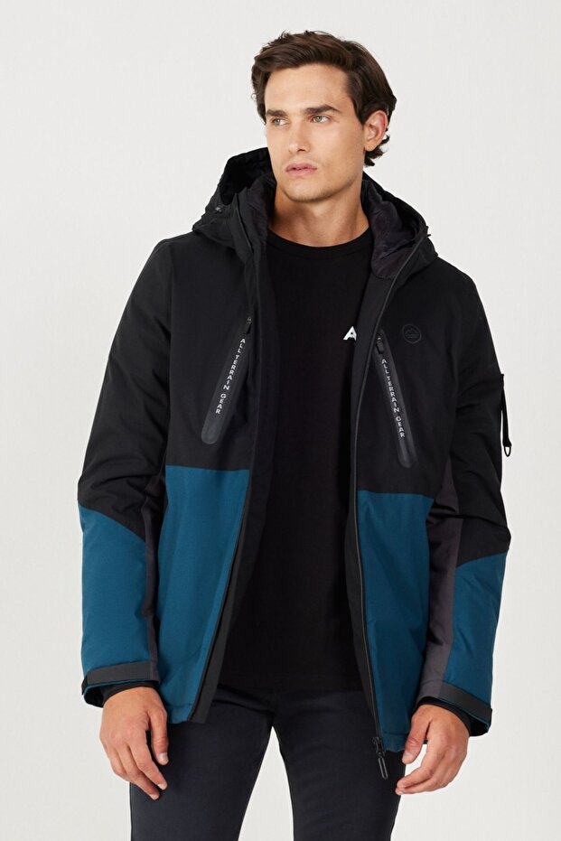 سترة سوداء بغطاء للرأس بقصة عادية من All Terrain Gear