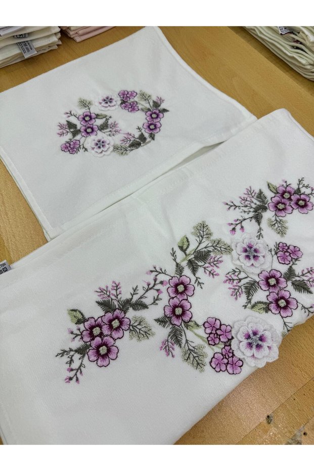 Girl's Dowry Needle Embroidery Set of 2 - Three Dimensional Towel