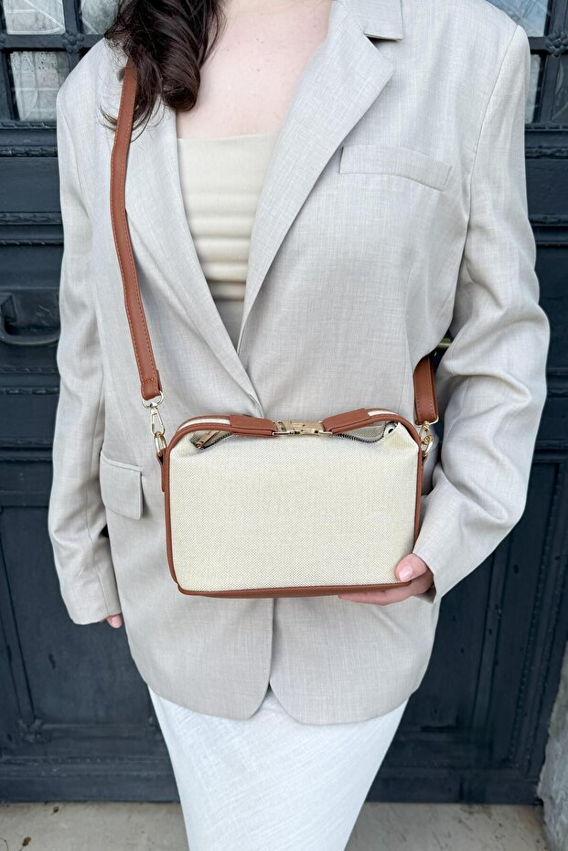 Linen Medium Size Women's Hand and Shoulder Bag with Gold Lock Accessory Santorini Tan - 4